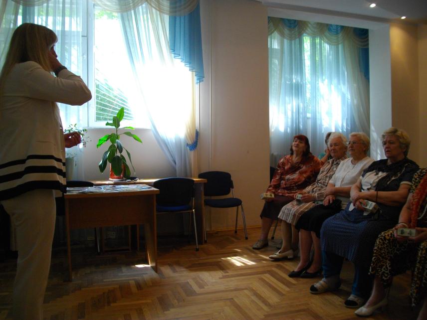 Фото 2 до новини Відвідування будинків ветеранів війни та праці