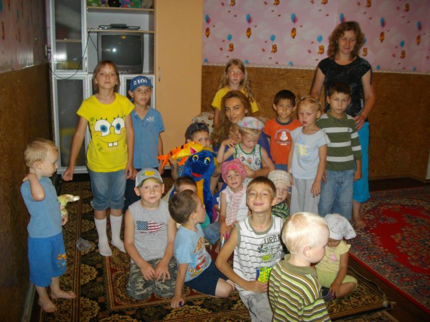 Фото 10 до новини Відвідування з гуманітарною допомогою реабілітаційного центру у селі Почуйки Житомирської області