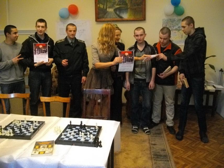 Фото 3 до новини Шаховий турнір у Лук'янівському СІЗО. Підліткова Ліга. Жовтень 2013