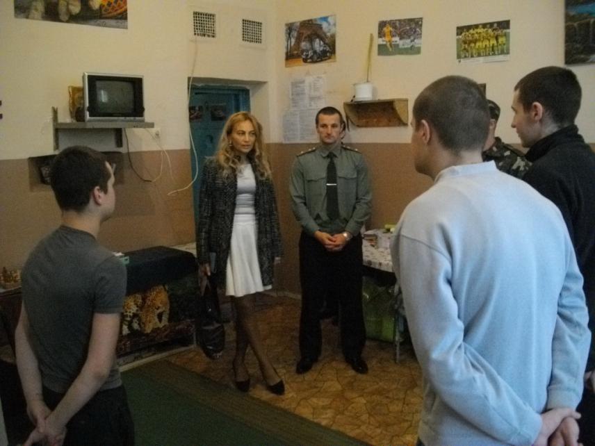 Фото 2 до новини Відвідування підлітків у Лук'янівському СІЗО у День знань, 1.09.13