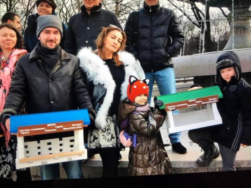 Фото 14 до новини Встановлення годівничок в парках та місцях відпочинку